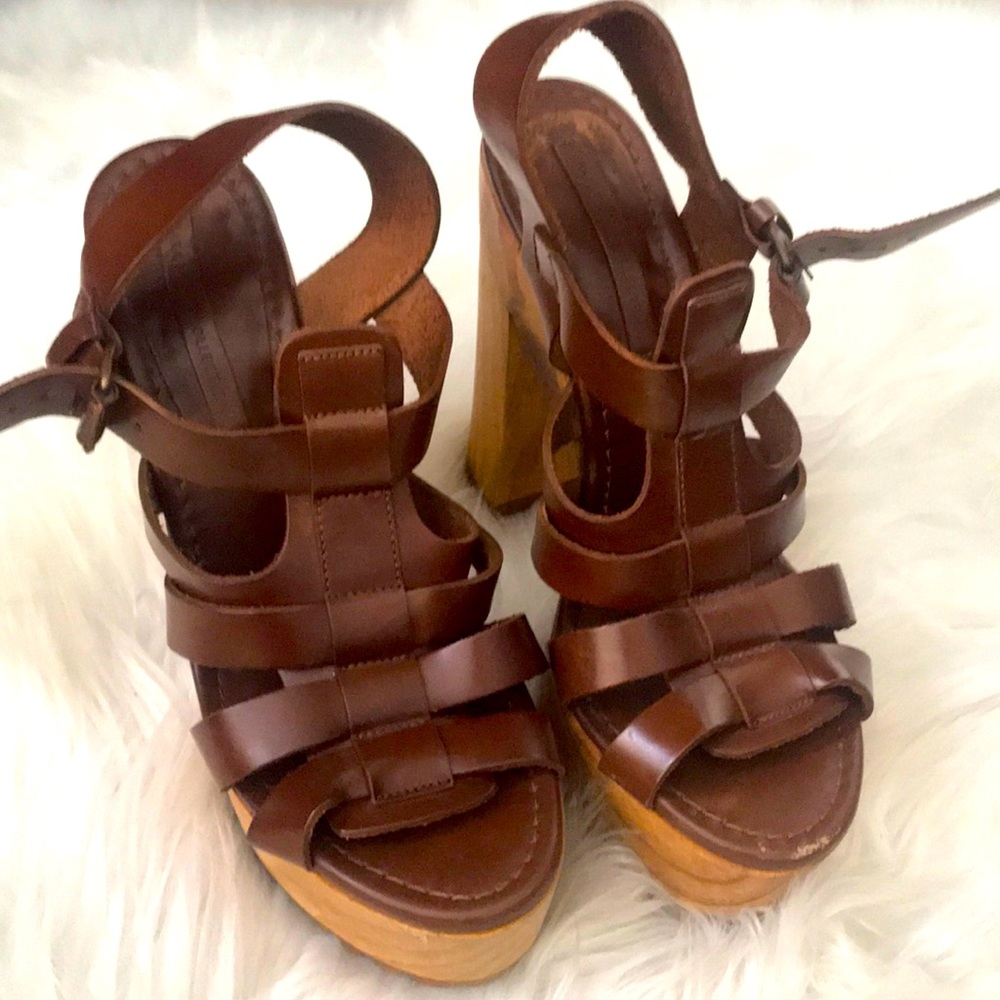 Great for spring beautiful heels!!😍